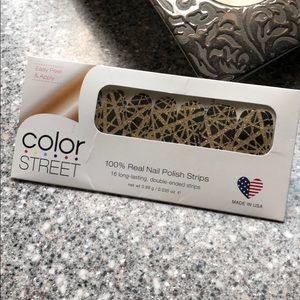 Color street nails - Brooklyn beat